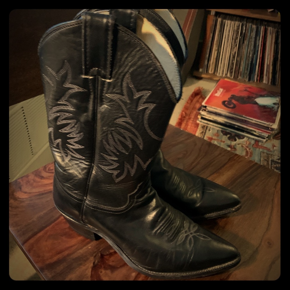 Woman’s Justin Cowboy Boots